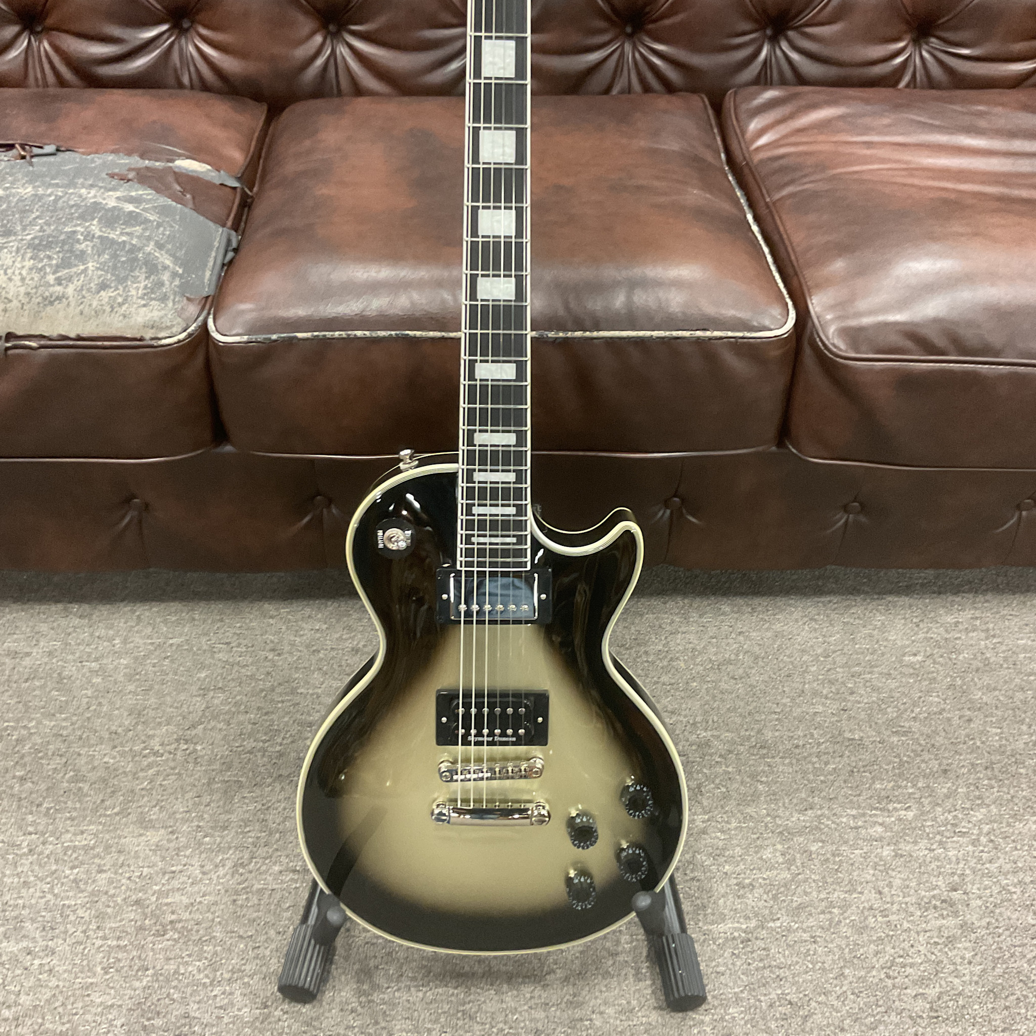 Epiphone】Gibsonヘッドを採用したAdam Jones 1979 Les Paul