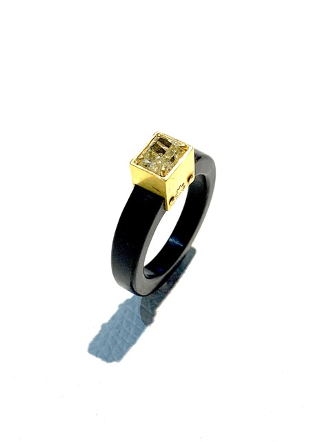 Lisa Black - Diamond Box Monarch Ring - Canary Yellow 1ct Diamond Set in 22ct Raised Box Bezel on Cow Horn-1