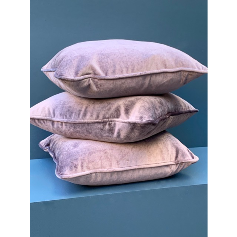 Cushions & Throws