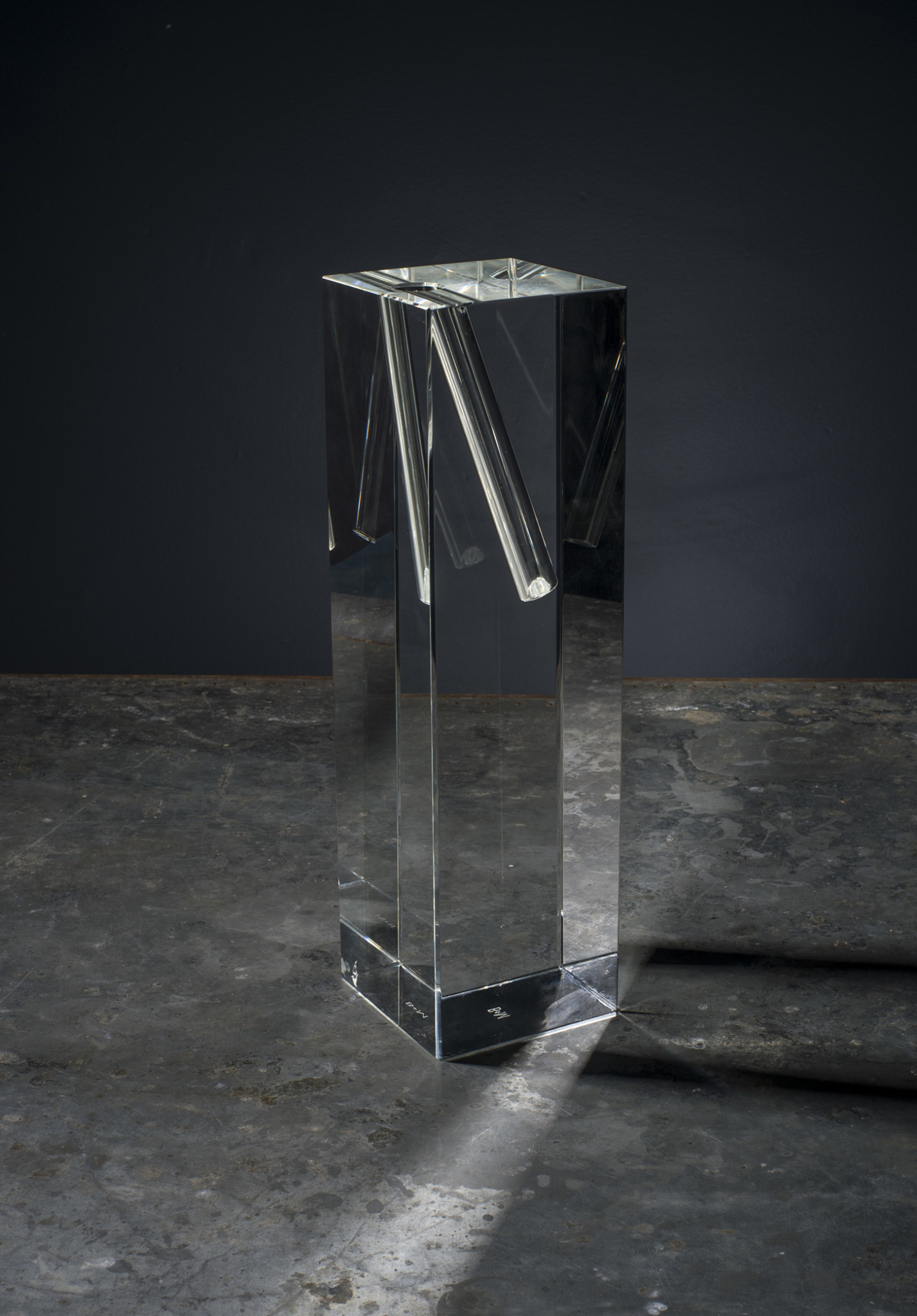 BECKER MINTY Cubik Collection - Tall Angled Single Stem Vase - Crystal Glass - Clear - 10x10x35cm-4