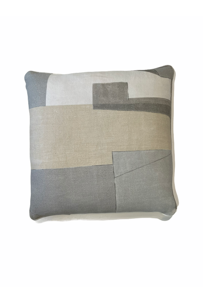 BECKER MINTY - Cushion - Shown in Kelly Wearstler District Fabric - Alabaster - 45x45cm