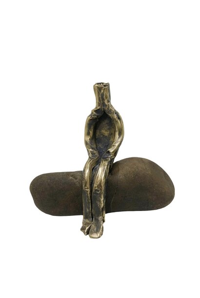 Francesco Petrolo - Contemplating, 2022 - Hand forged brass on found rock - 17.5x22x12cm