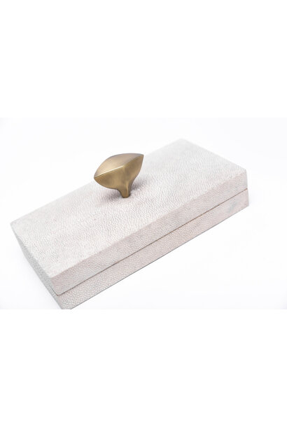 Kifu Paris - Pedestal Knob Box - Rectangular - Natural Shagreen with Bronze-Patina Brass Knob