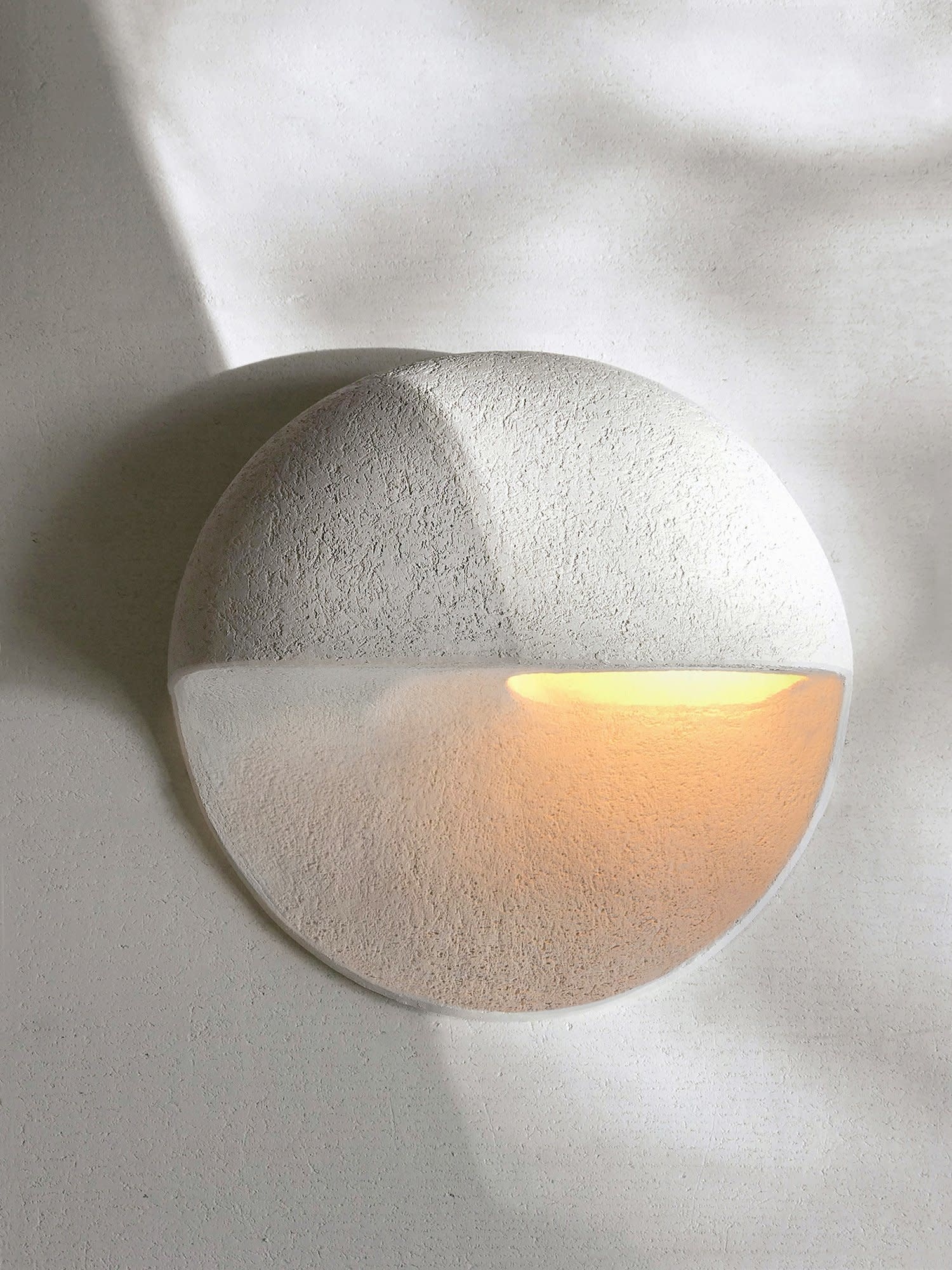 Jan Vogelpoel - Eclipse Sconce (right) - White coarse clay - 30x30x12cm-2