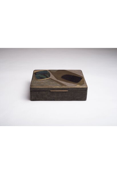 R & Y  Augousti - Paris - Cosmos Dark Jewellery Box in Stingray and Black Pen Shell