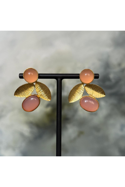 WILFRID & HEATH - Leaf Earrings with Rose Chalcedony - Gold Plated Brass - India