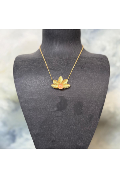 WILFRID & HEATH - Leaf and Rose Chalcedony Pendant with Chain - India