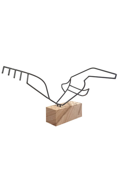 Giorgia McRae - Recline, 2023 - Steel, enamel and sandstone - 29x44x40cm