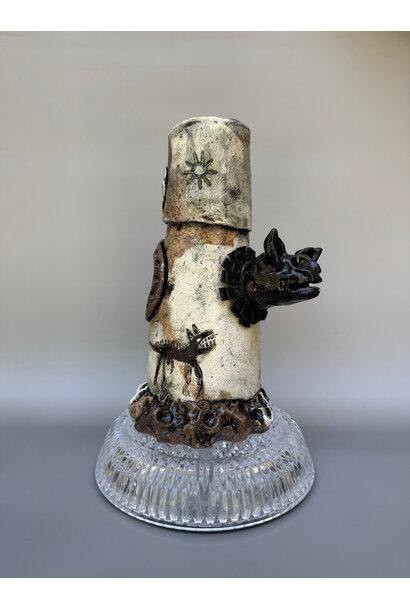 Paul O’Connor - Festive Feral Vase 2, 2025 - Recycled clay with porcelain inset on glass and mirror bases - 26x19.5x14cm (4x18.5x18.5cm)