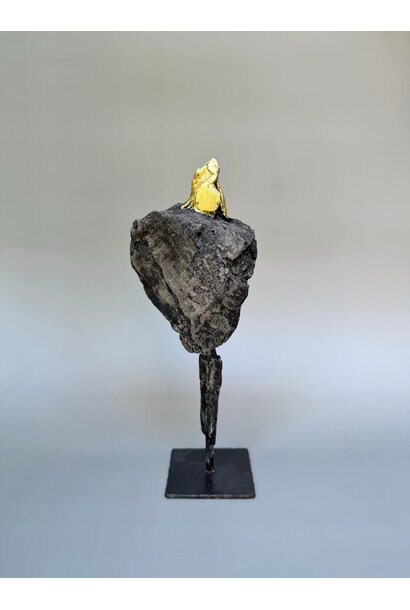 Thomas Bucich - Heart Relic I, 2025 - Plaster, pigment, steel and 23k gold leaf - 26x10x6cm