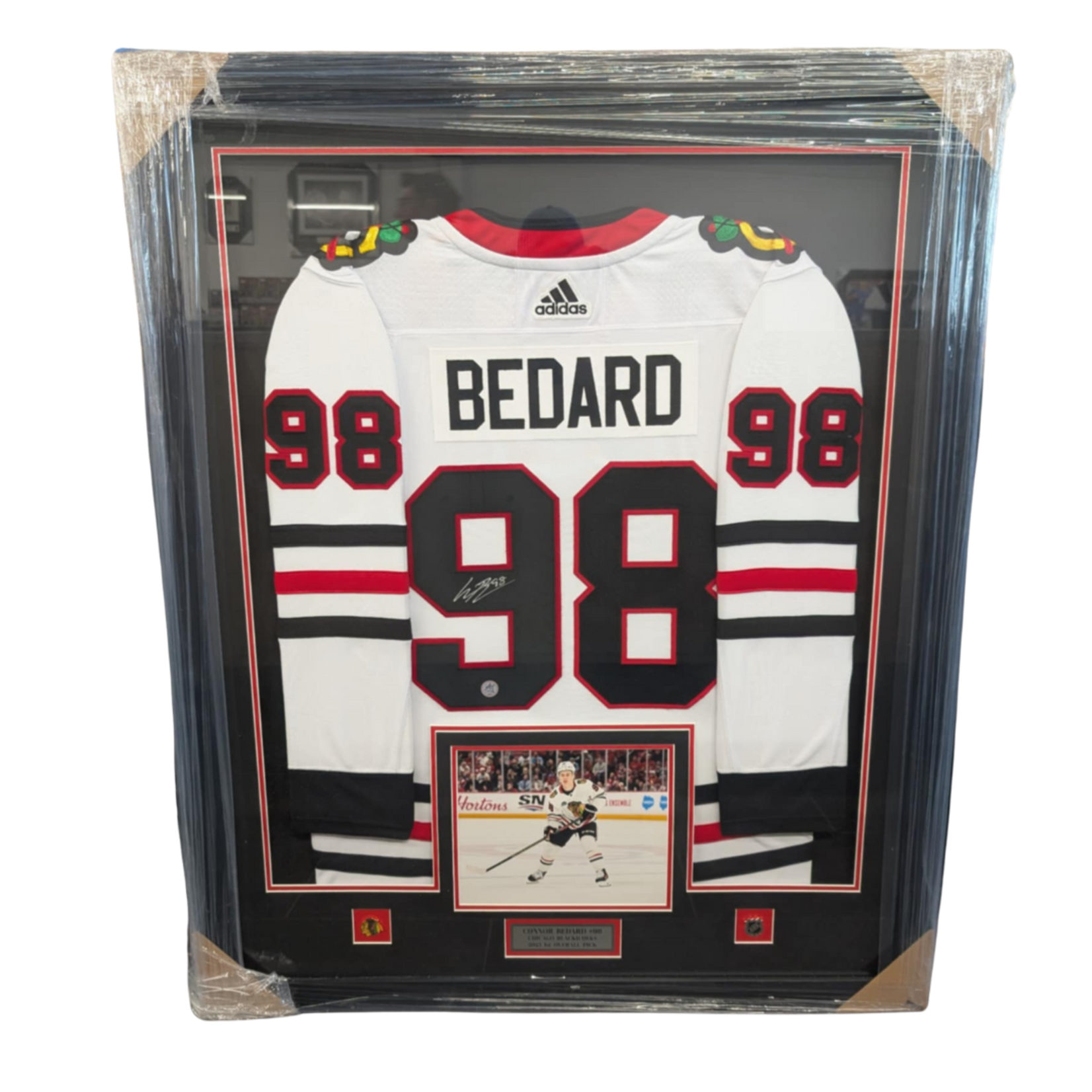 Hockey Cadre Jersey Autographié 35x43 - Connor Bedard