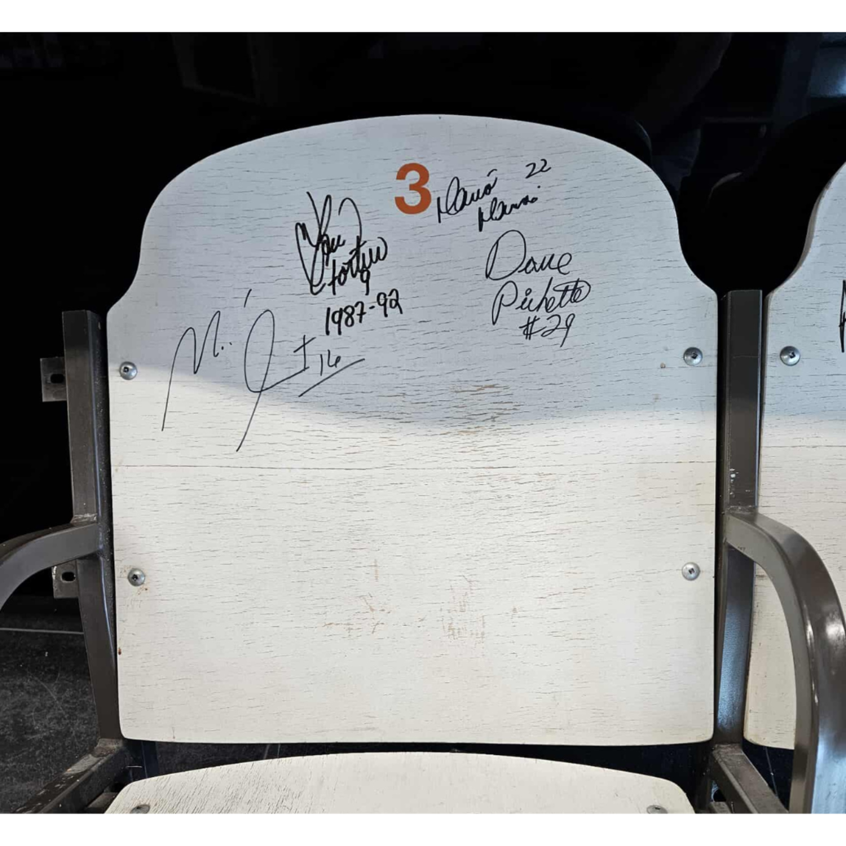 Hockey Bancs Autographiés du Colisée de Québec