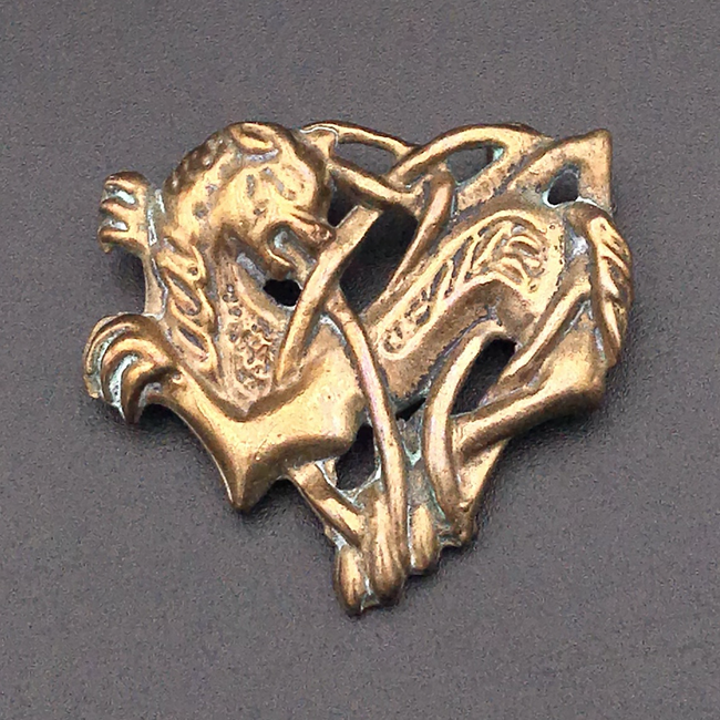 Celtic Cat Pendant in Bronze