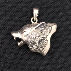Howling Wolf Silver Pendant