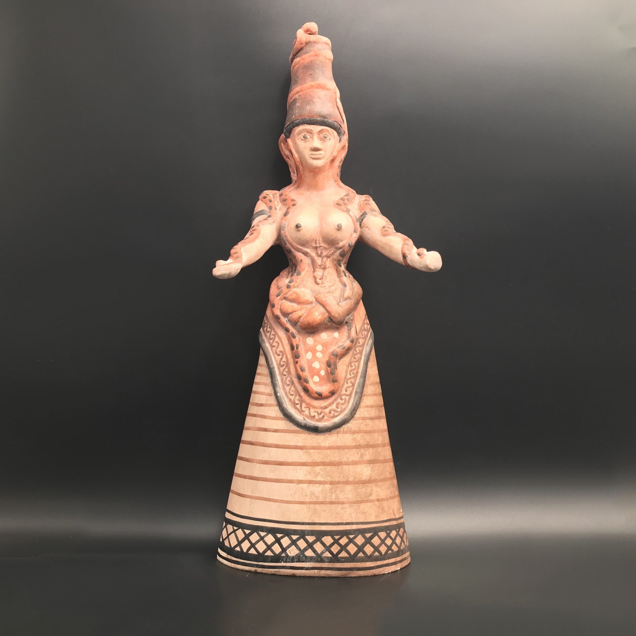 Snake Goddess (article), Minoan