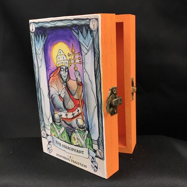 V - The Hierophant Tarot Box