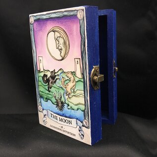 XVIII - The Moon Tarot Box