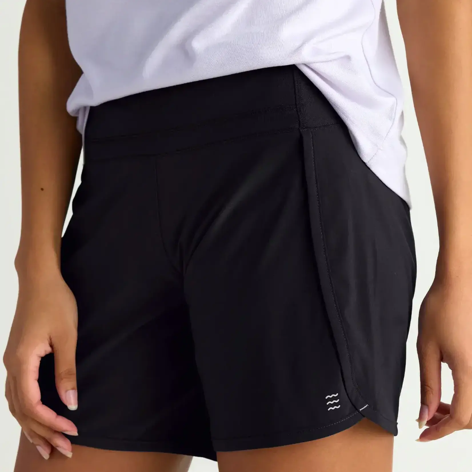 Free Fly Free Fly Women's Bamboo-Lined Breeze Short - 6