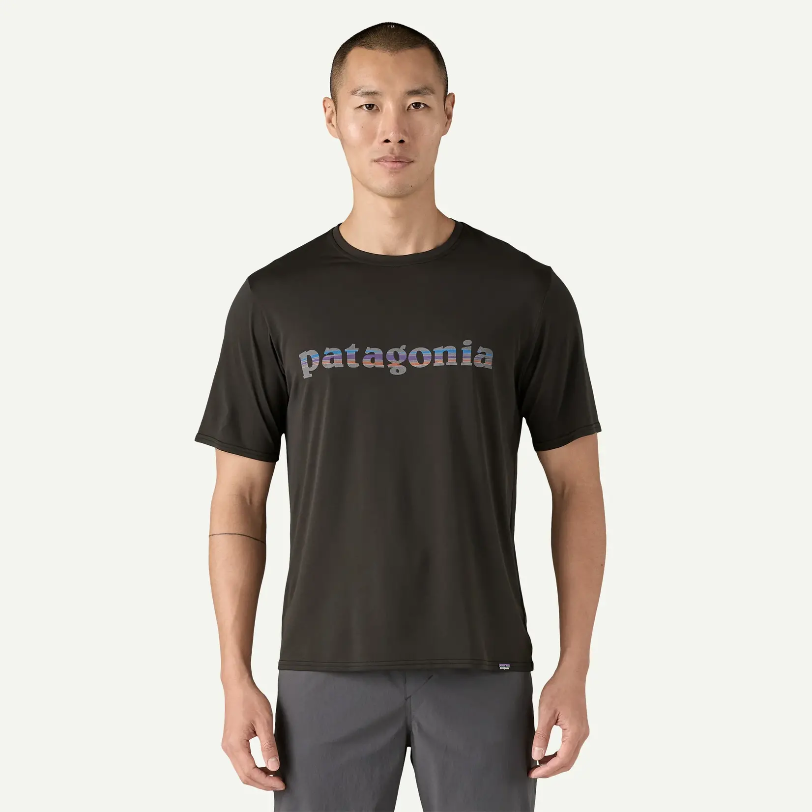 Patagonia PATAGONIA M's Cap Cool Daily Graphic Shirt 73 Text Logo: Black XXL