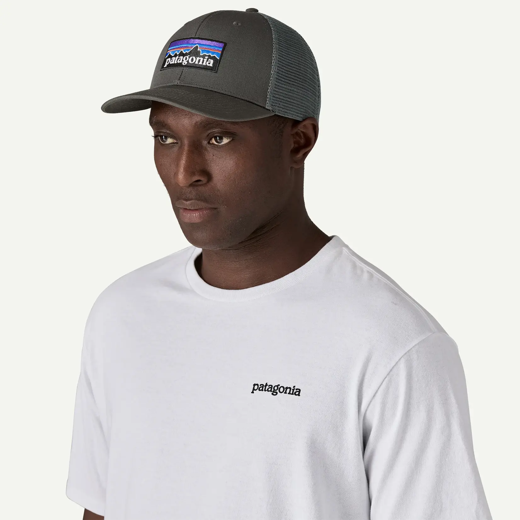 Patagonia Patagonia P-6 Logo Trucker Hat Forge Grey