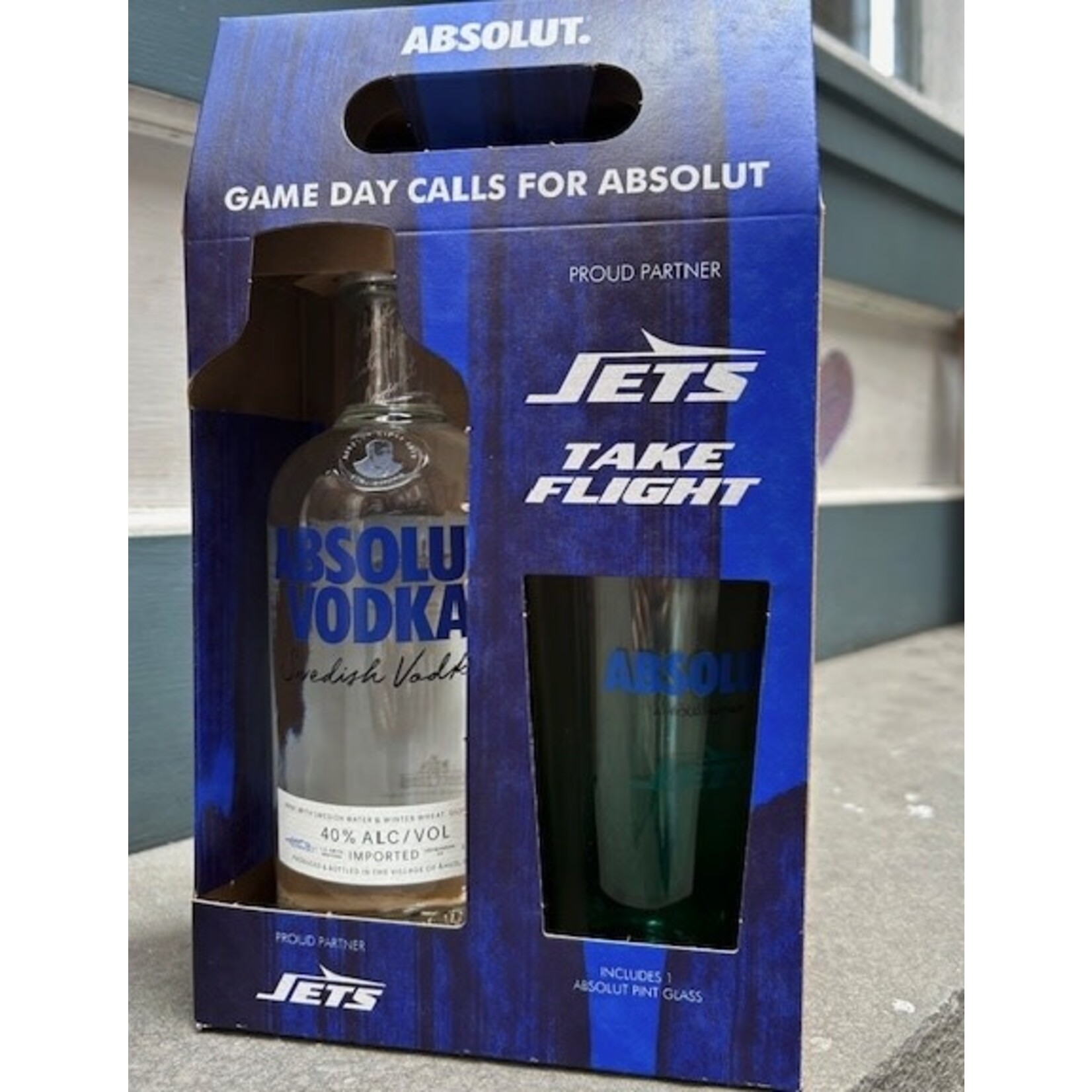 Spirits Absolut Vodka with New York Jets Glass