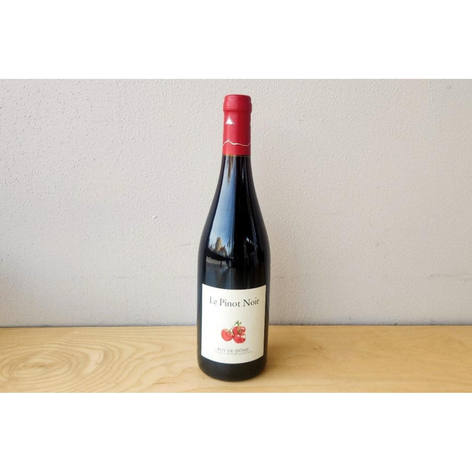 Wine Saint Verny 'Le Pinot Noir' Auvergne 2023