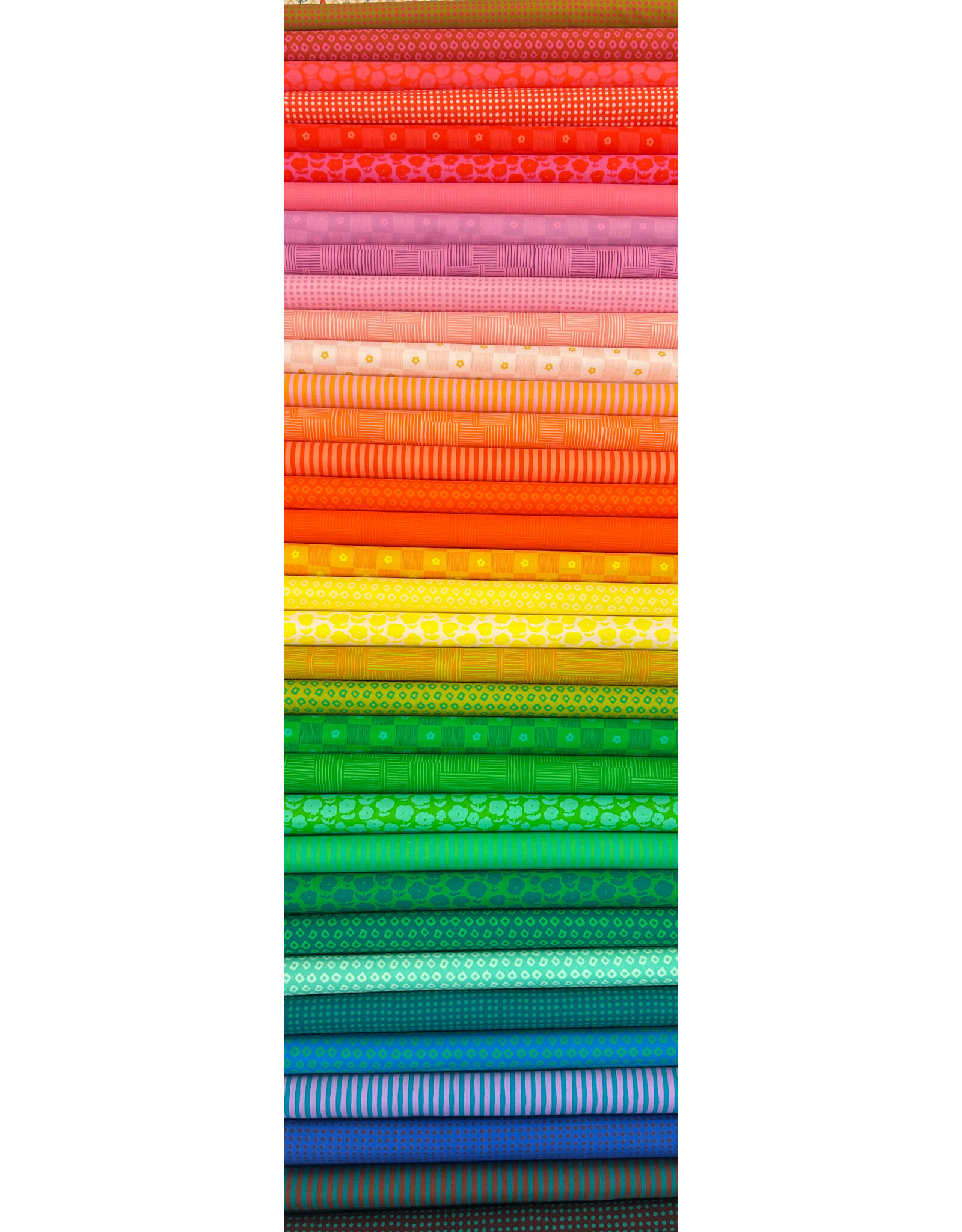 Heather Ross Ruby and Bee Blenders, Fat Quarter Bundle containing 40 pcs.