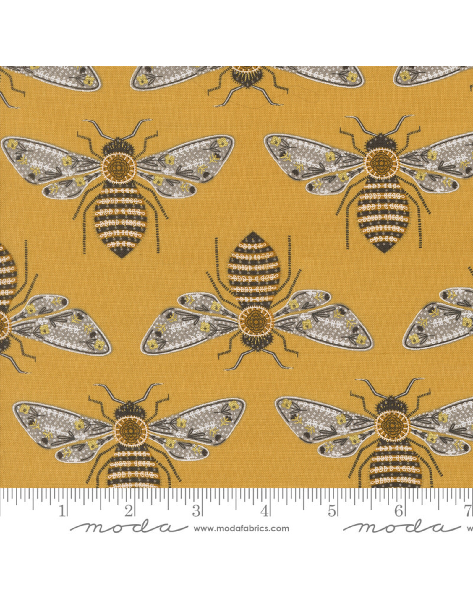 Gingiber Bee Garden, Bumblebee in Honey, Fabric Half-Yards