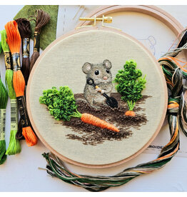 Jessica Long Embroidery Garden Mouse, Embroidery Kit