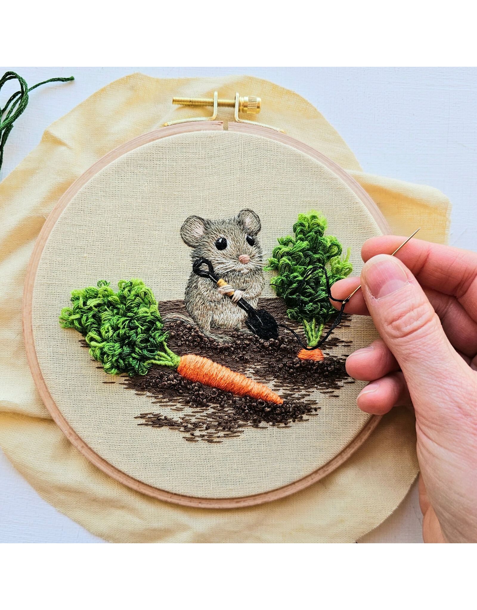 Jessica Long Embroidery Garden Mouse, Embroidery Kit