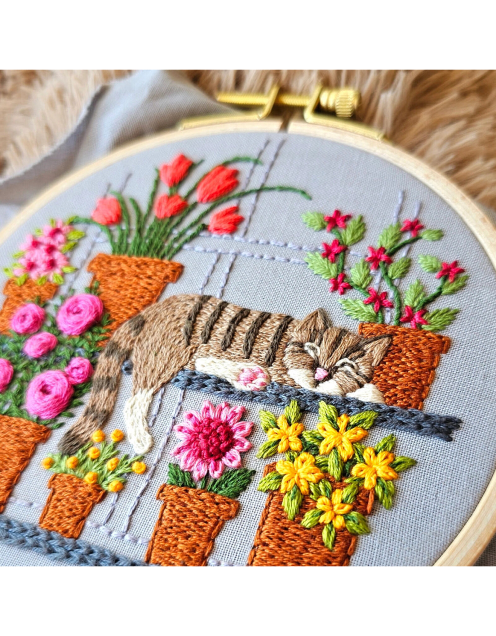 Jessica Long Embroidery Catnap with Flowers, Embroidery Kit