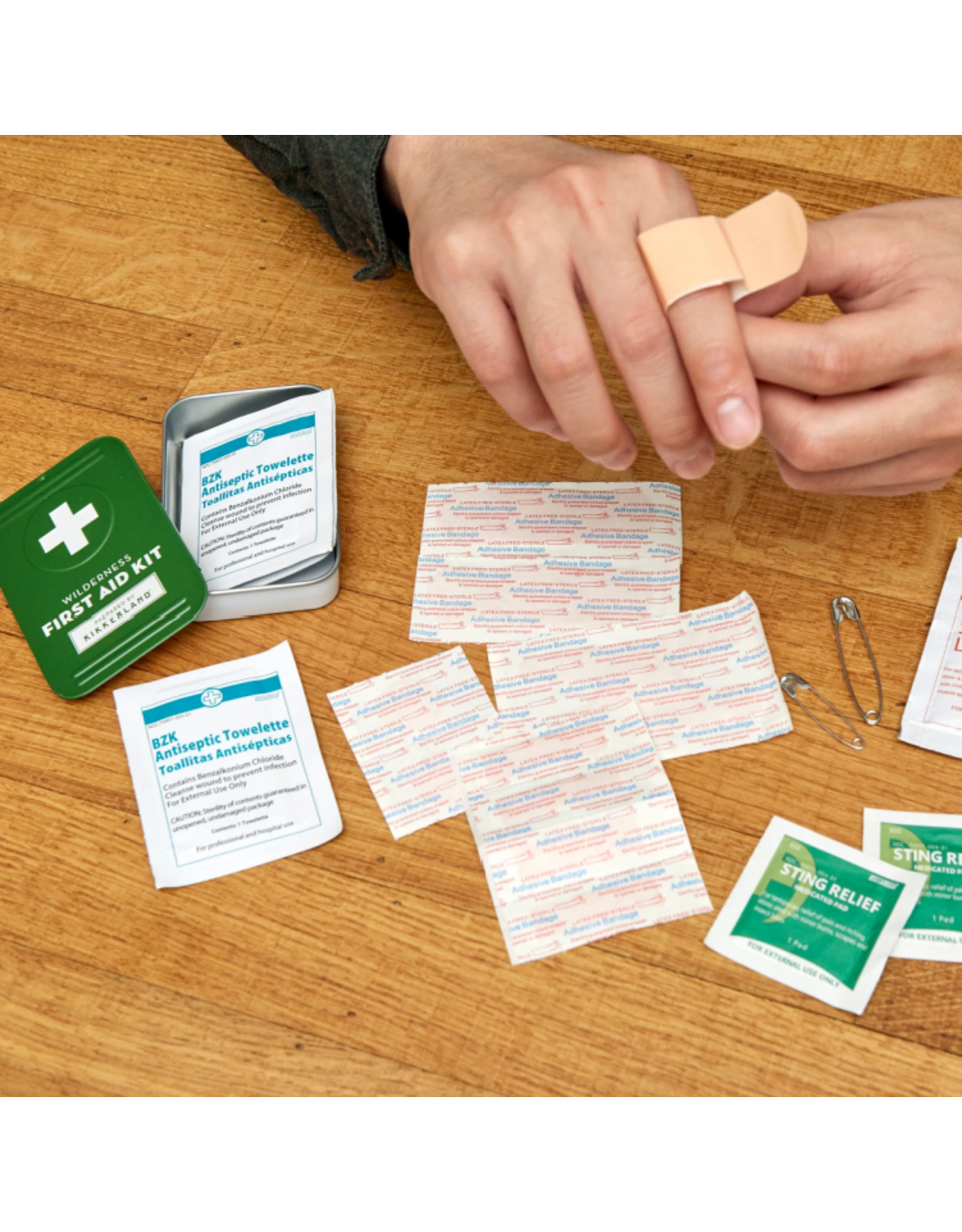 Kikkerland Wilderness First Aid Kit