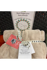 Picking Daisies Plush Pet Blanket - 24" x 24"