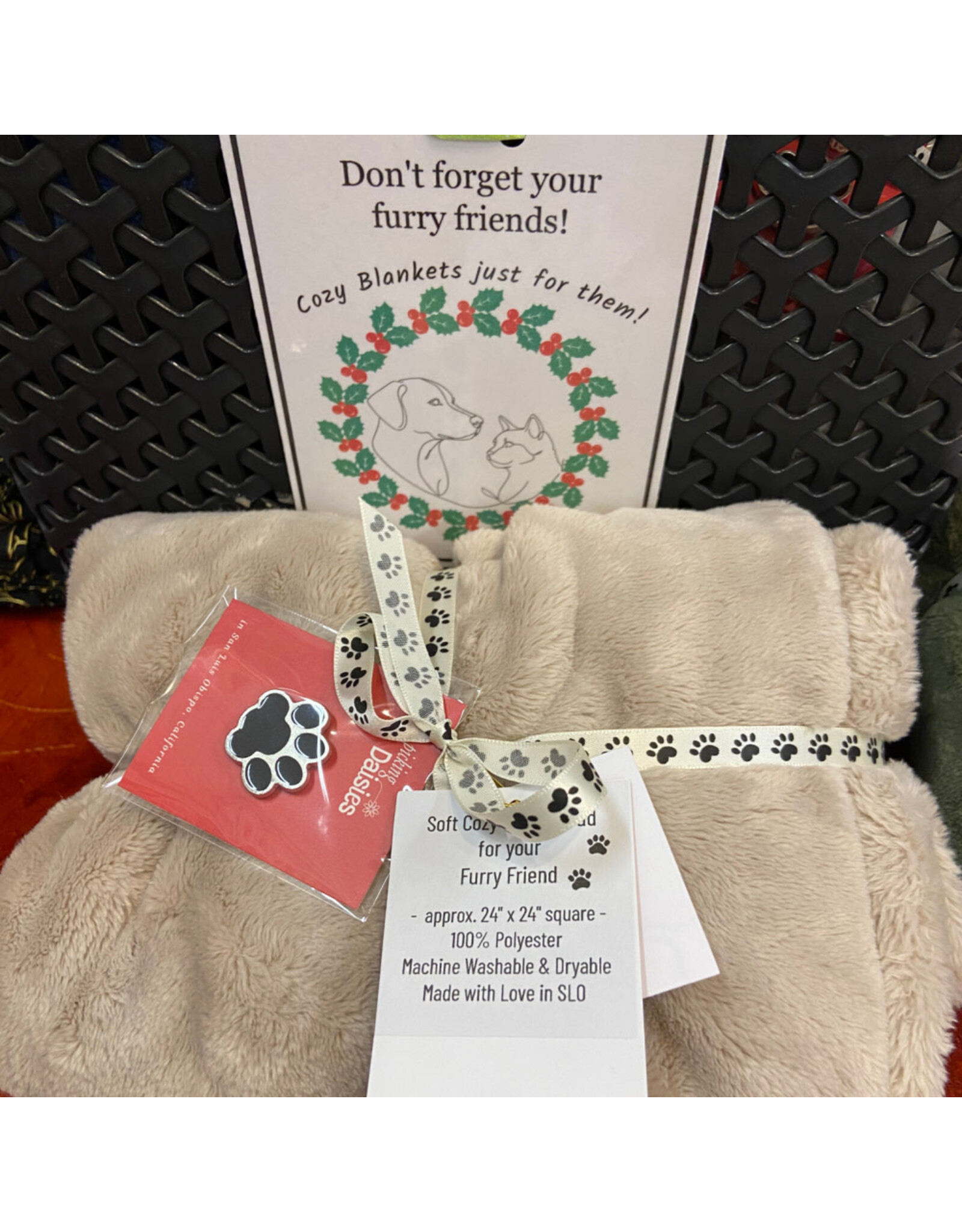 Picking Daisies Plush Pet Blanket - 24" x 24"