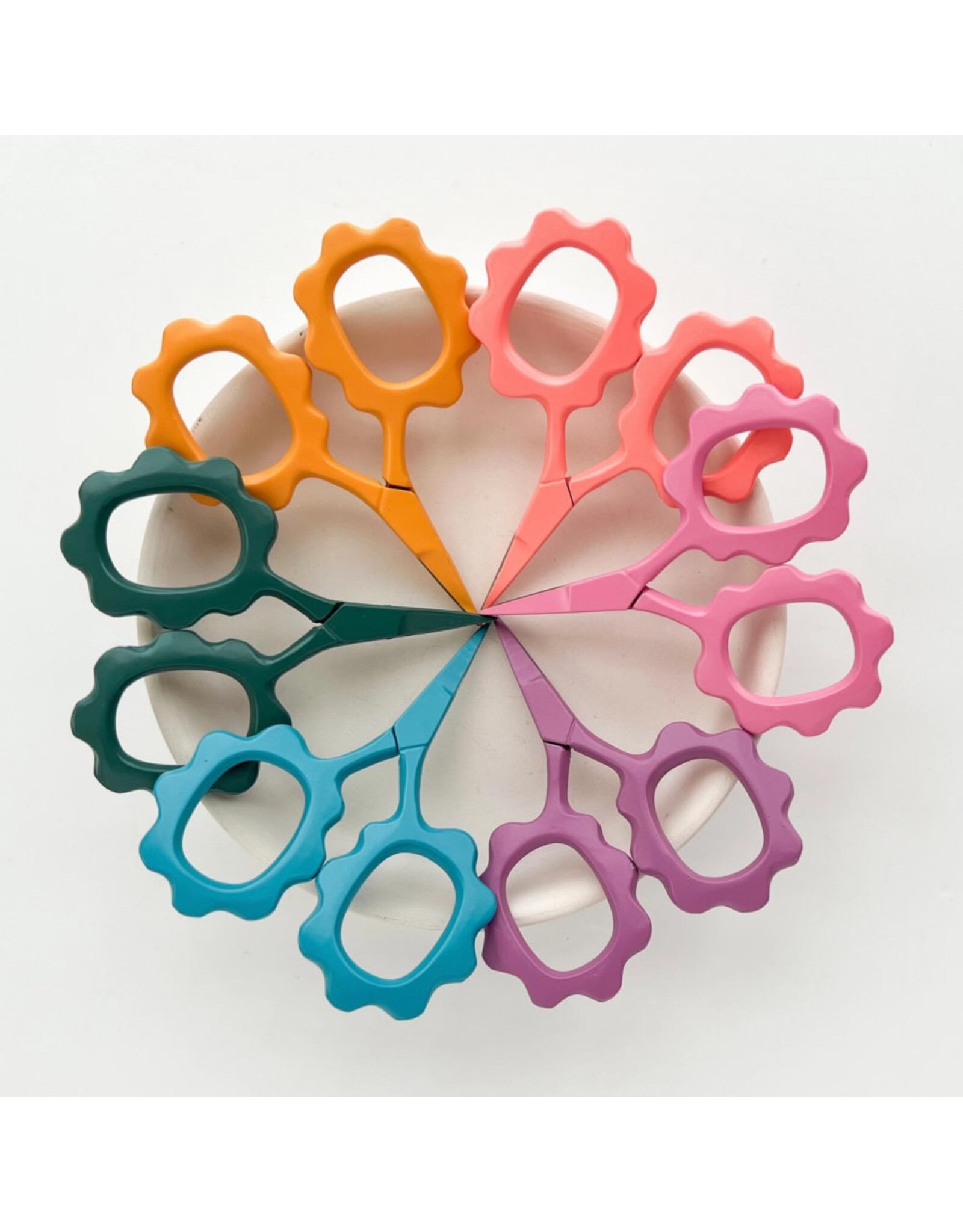 Matryoshka Doll Shop Tiny Embroidery Flower Scissors, Assorted Colors