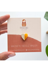 Matryoshka Doll Shop Heart Magnetic Needle Minder