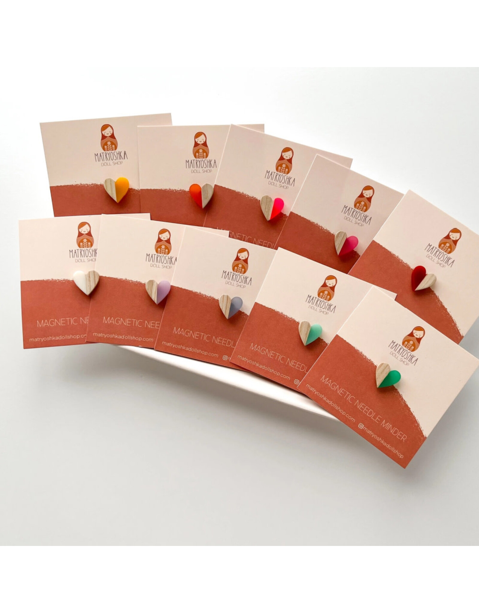 Matryoshka Doll Shop Heart Magnetic Needle Minder