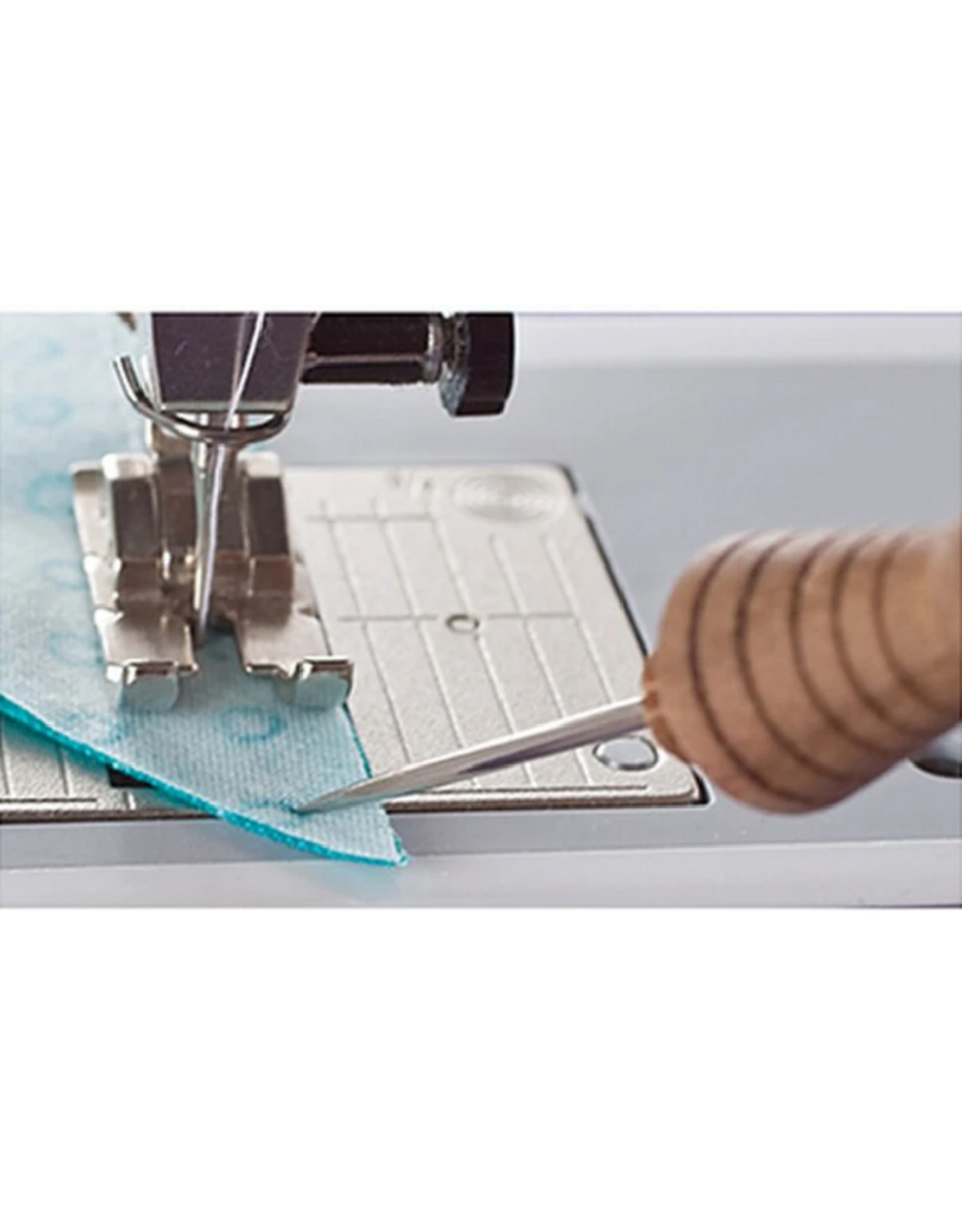 Alex Anderson 4-in-1 Essential Sewing Tool