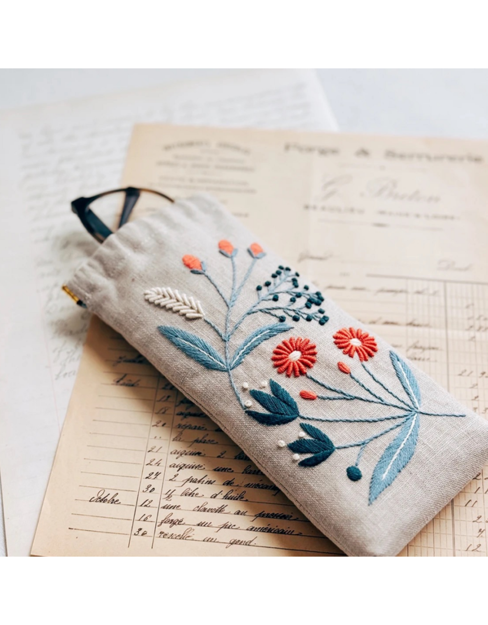 Zakka Workshop ON ORDER-Wildflower Eyeglass Case, Pattern and Hardware Kit