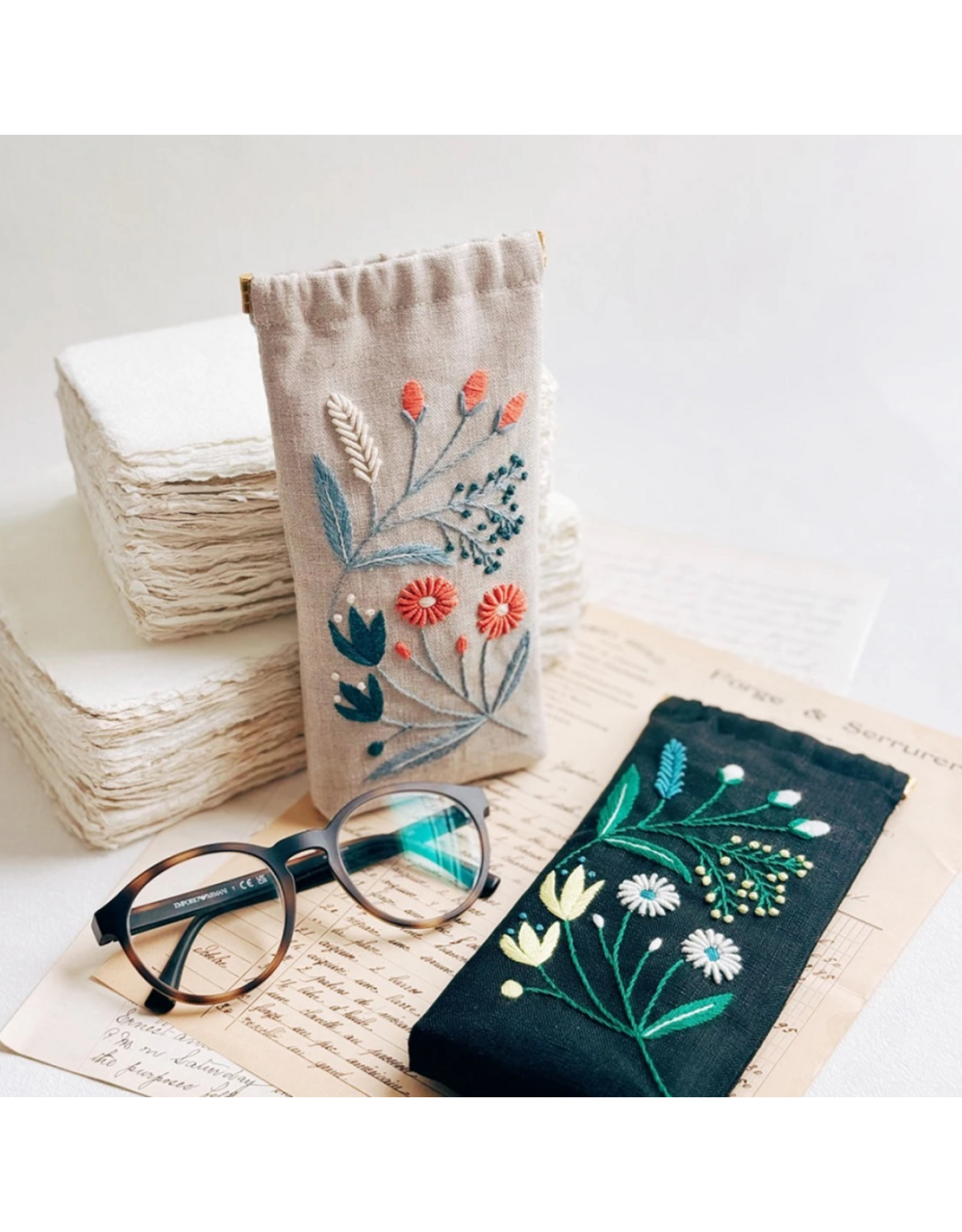 Zakka Workshop ON ORDER-Wildflower Eyeglass Case, Pattern and Hardware Kit