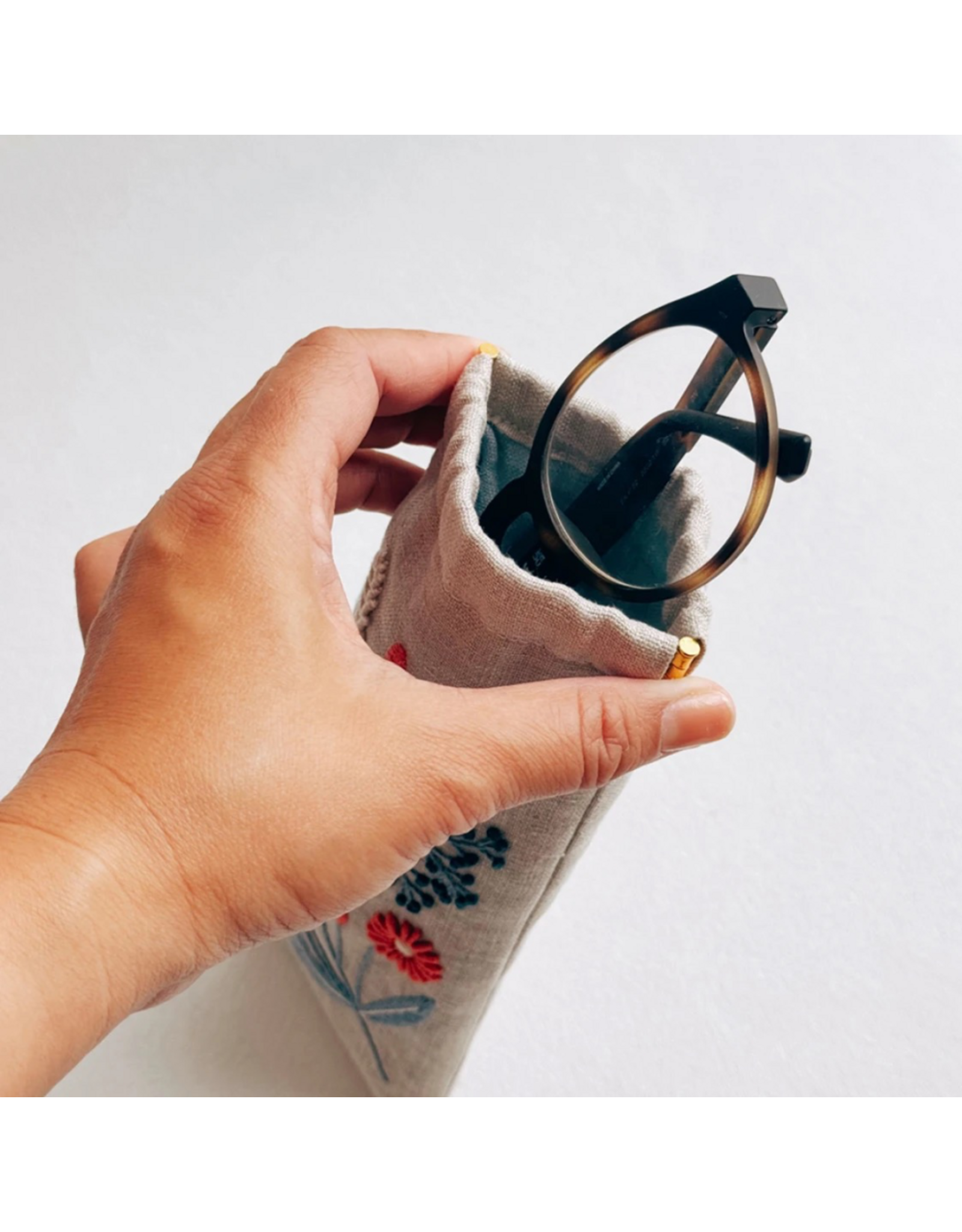 Zakka Workshop ON ORDER-Wildflower Eyeglass Case, Pattern and Hardware Kit