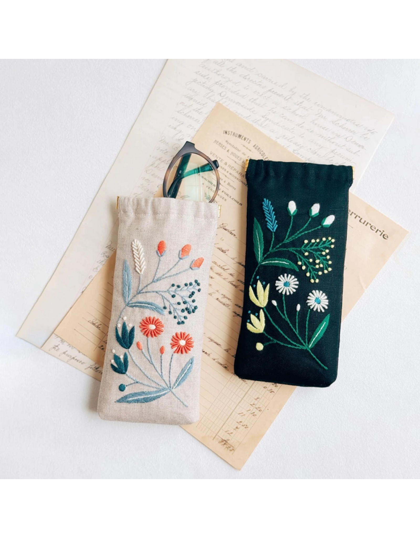 Zakka Workshop ON ORDER-Wildflower Eyeglass Case, Pattern and Hardware Kit