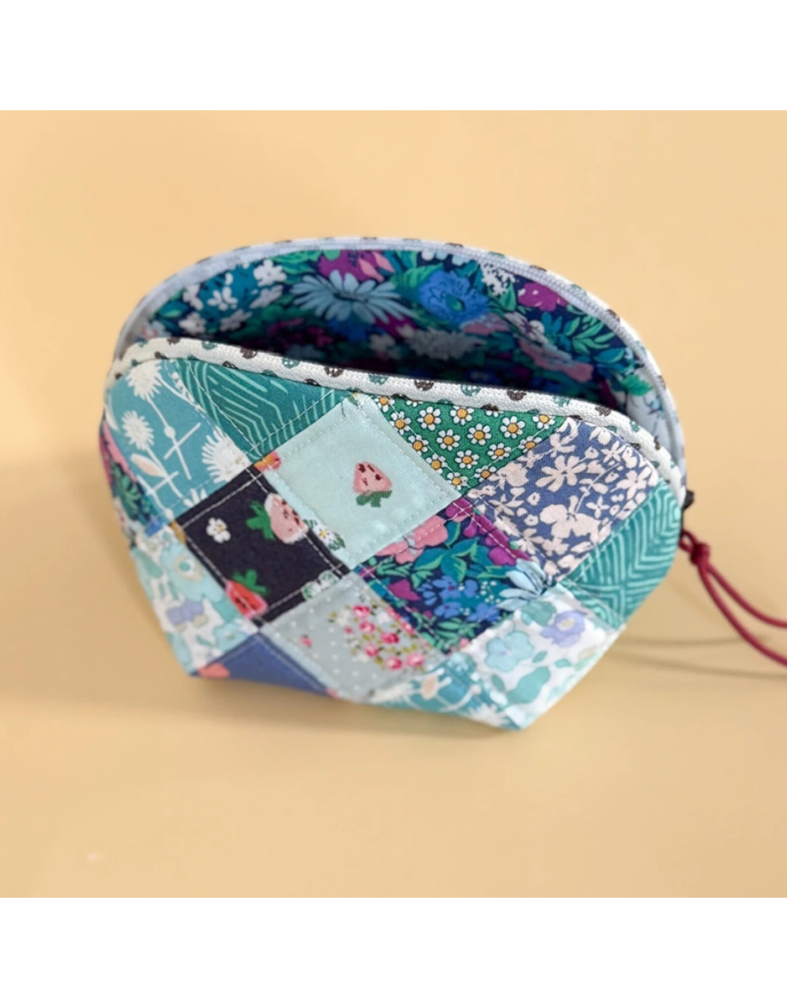 Minki Kim Criss Cross Pouch Set Pattern