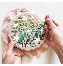 Jessica Long Embroidery Blissful Blooms, Embroidery Kit