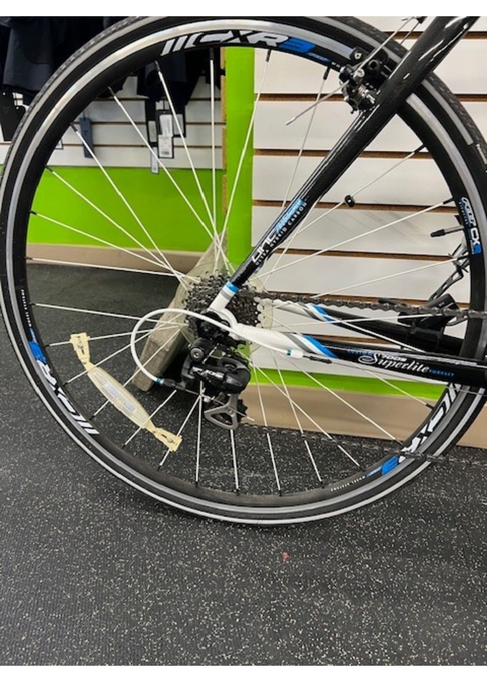 Felt Used 2011 Felt F75X Road/Gravel Bike Size 53cm/ Medium White/Black/Blue