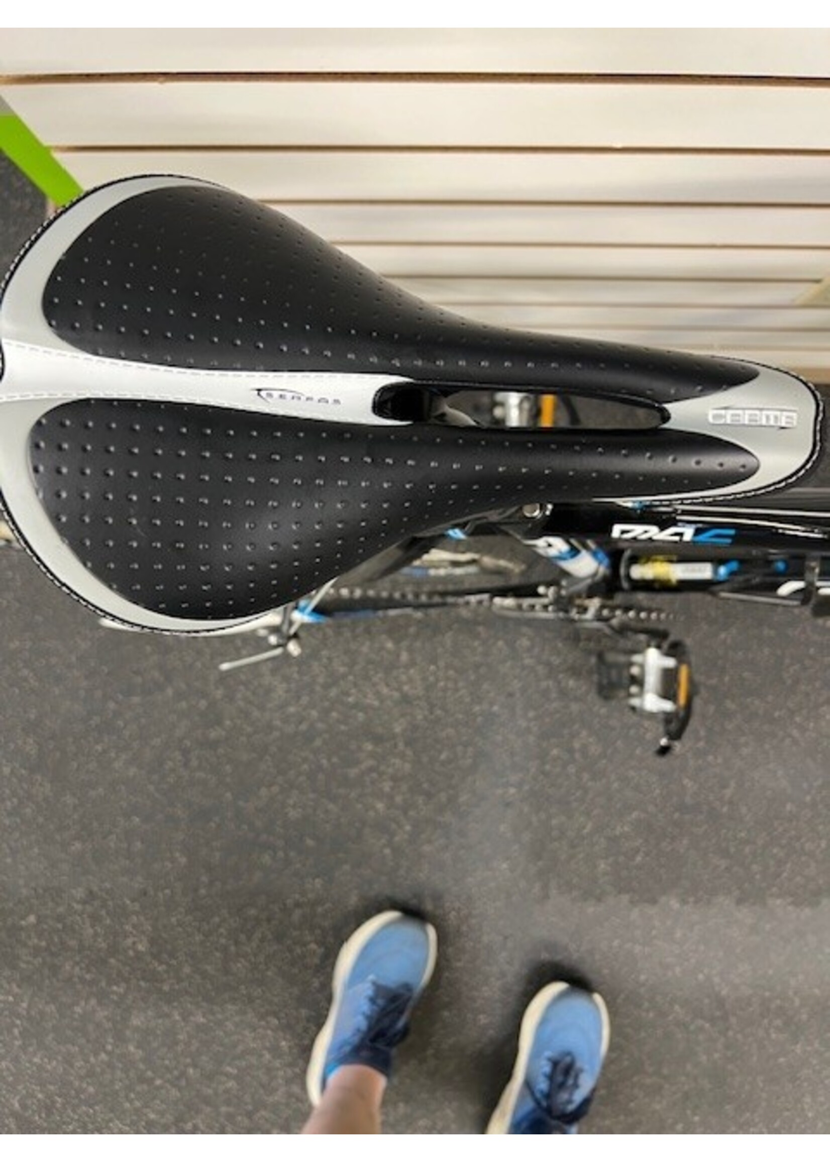 Felt Used 2011 Felt F75X Road/Gravel Bike Size 53cm/ Medium White/Black/Blue