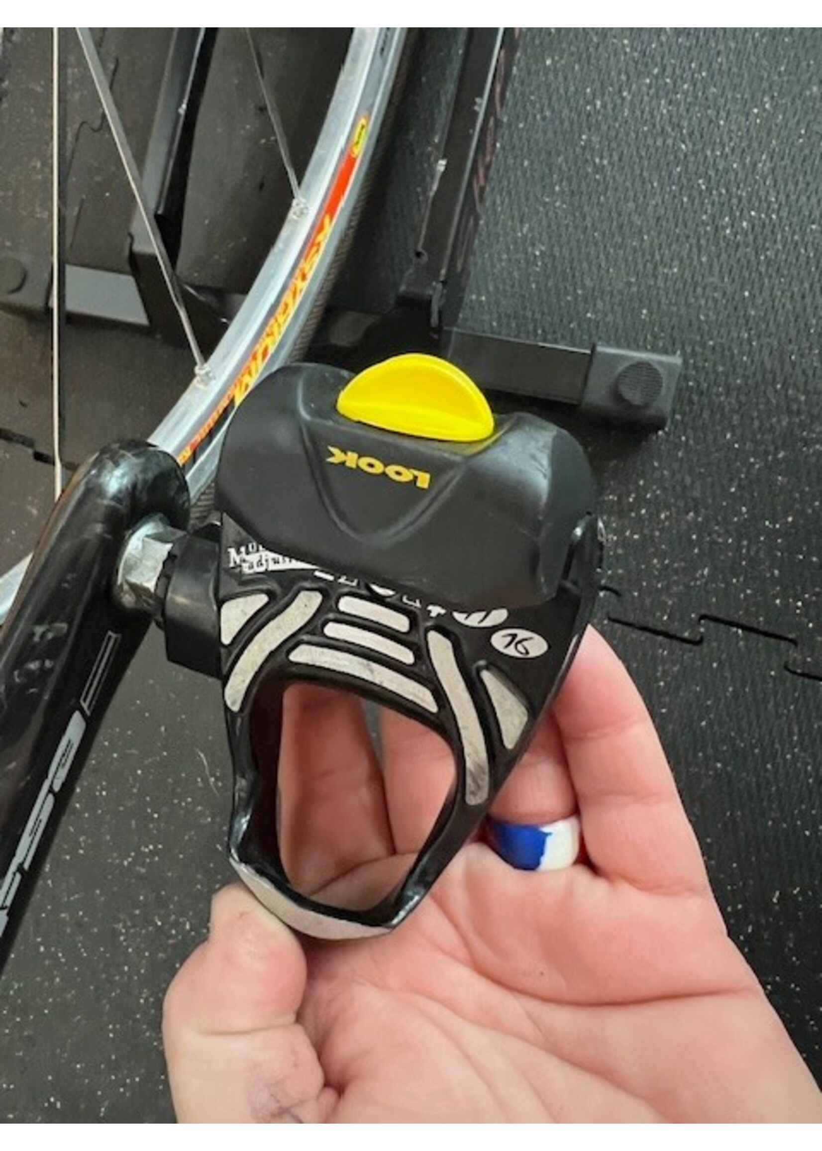 Cervelo Used 2008 Cervelo P2C Carbon Triathlon Bike 54cm dura ace