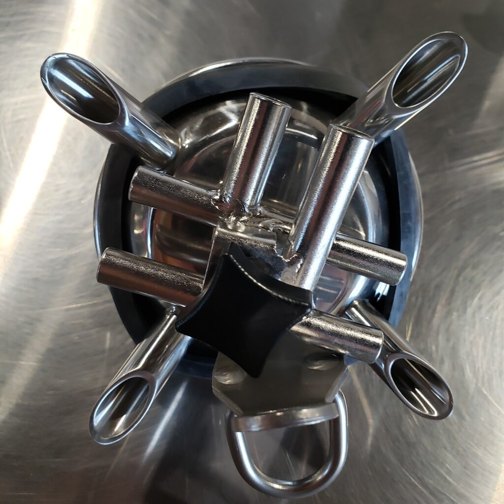 Complete 300CCclaw kit W/O valve,LESS plastic bowl Black nut for 14300 claw Stainless flat tab for bolt holder Bolt for 13300 claw Stainless top bracket with loop for 300 style claw Stainless 300cc top Stainless 9/32", back to front tee for 14300