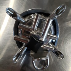 Complete 300CCclaw kit W/O valve,LESS plastic bowl Black nut for 14300 claw Stainless flat tab for bolt holder Bolt for 13300 claw Stainless top bracket with loop for 300 style claw Stainless 300cc top Stainless 9/32", back to front tee for 14300