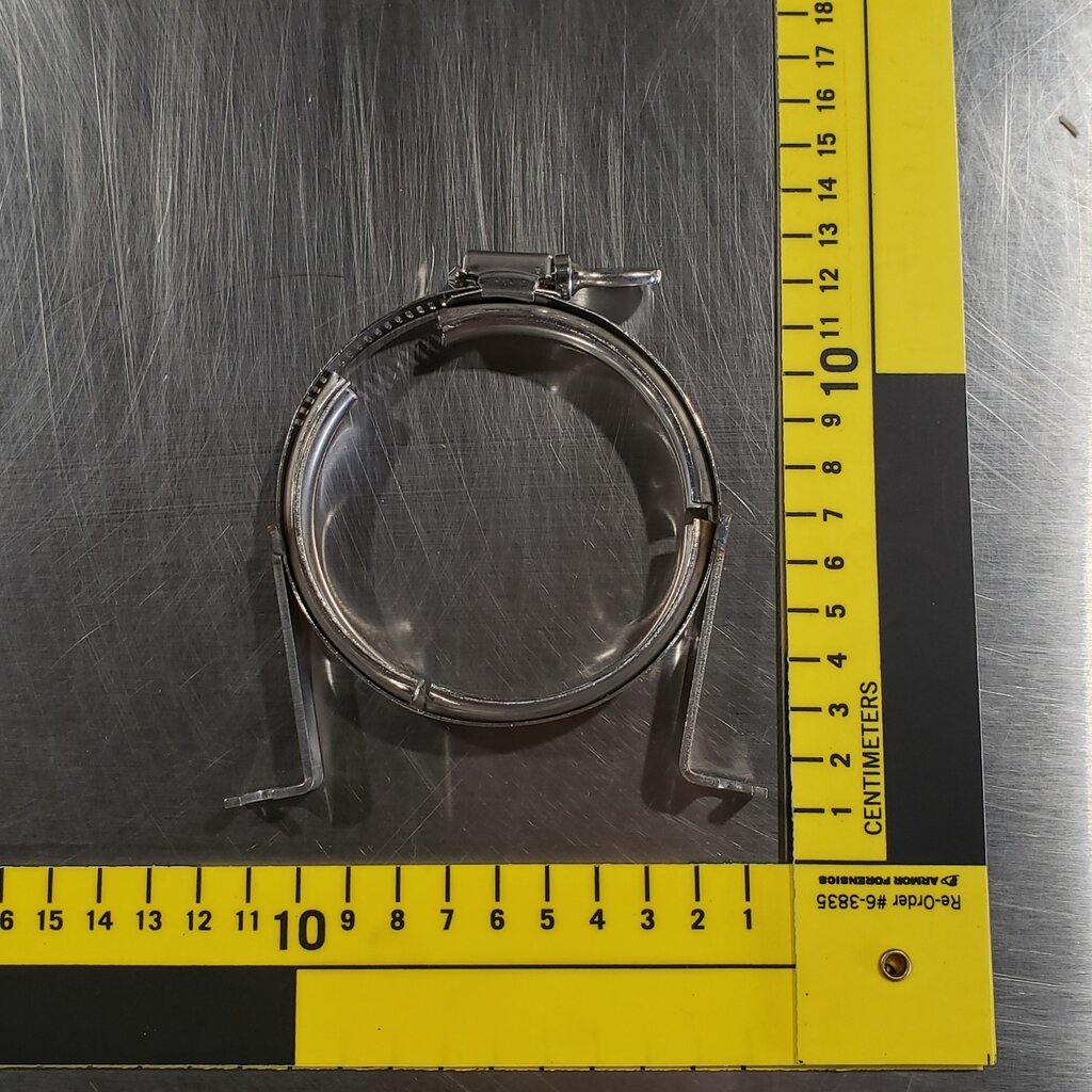 BECO 2-1/2 S/S CLAMP BRACKET